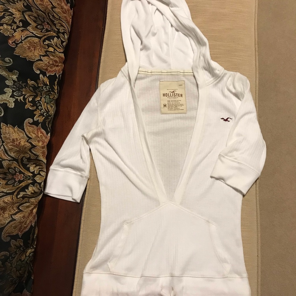 Hollister shirt
